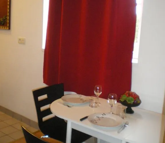 Chez Lisette 500m Honfleur